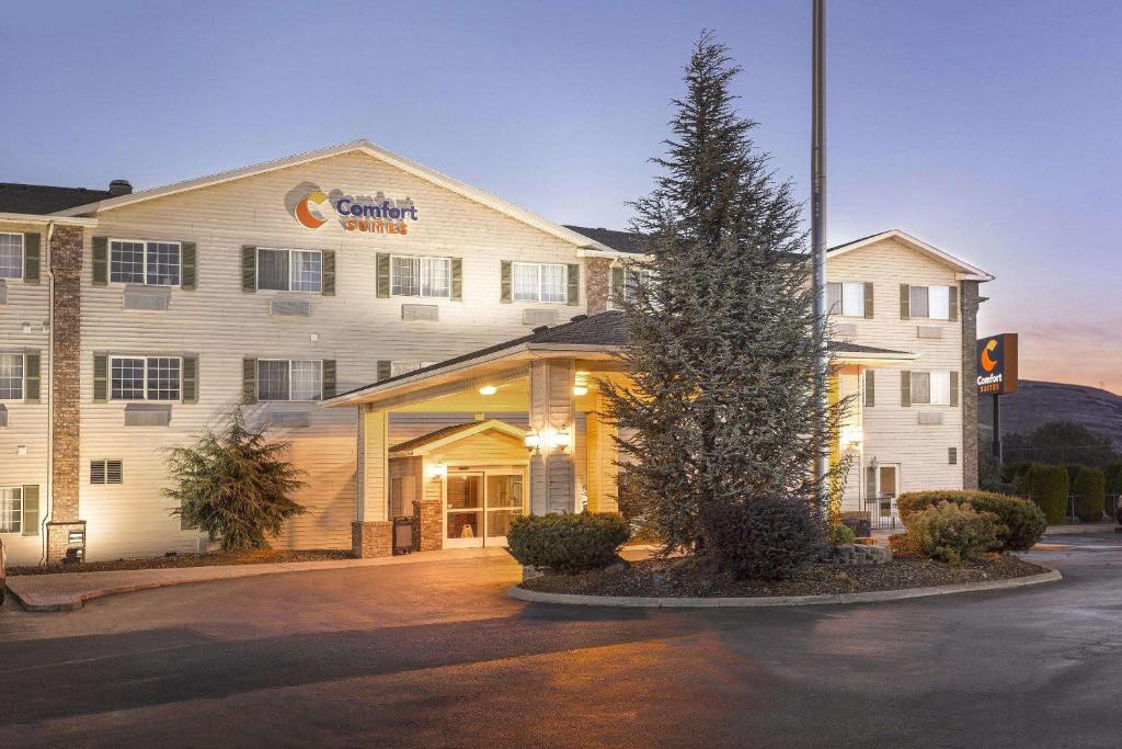 Comfort Suites Yakima Main image 1